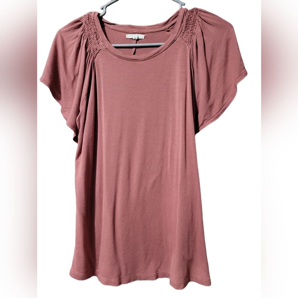 Women's size medium dressy blouse. Salmon color.